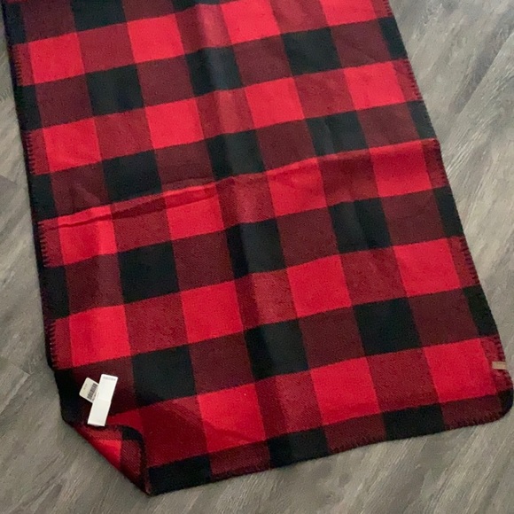 🎁NEW WITH TAGS - Roots scarf new with tags - Picture 2 of 4